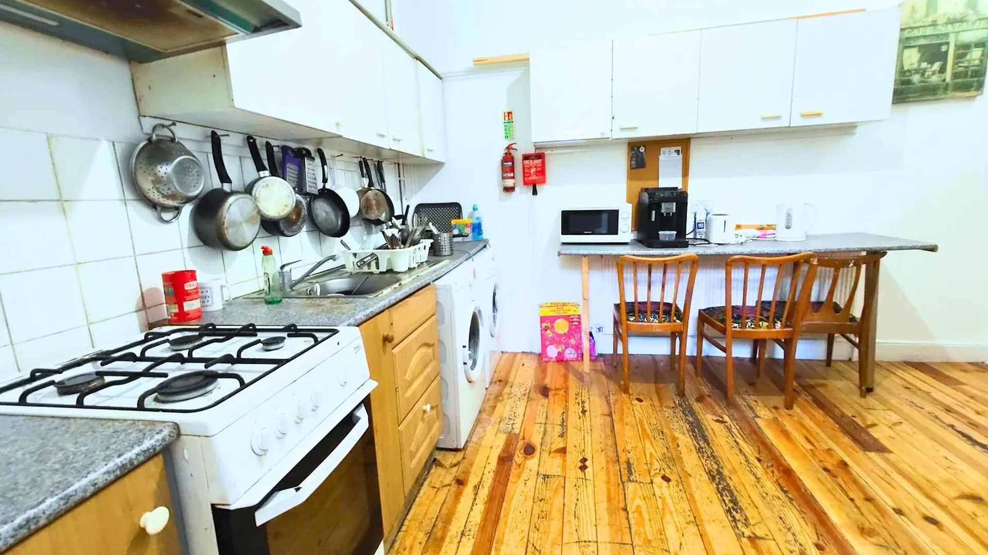 R4 Mezzanine Double Bed Balcony Apartment London United Kingdom