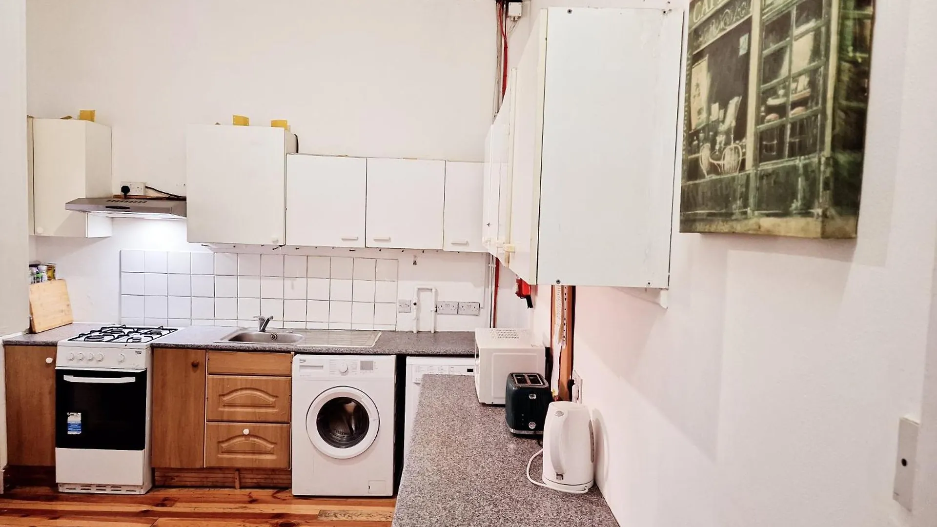 R4 Mezzanine Double Bed Balcony Apartment London 0*,